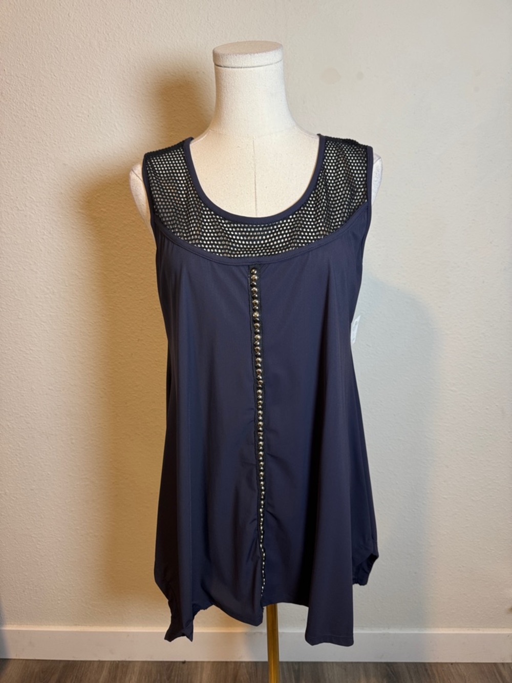 NWT Sunlight Studded Tunic with Mesh Yoke Raisin size 3 or Medium